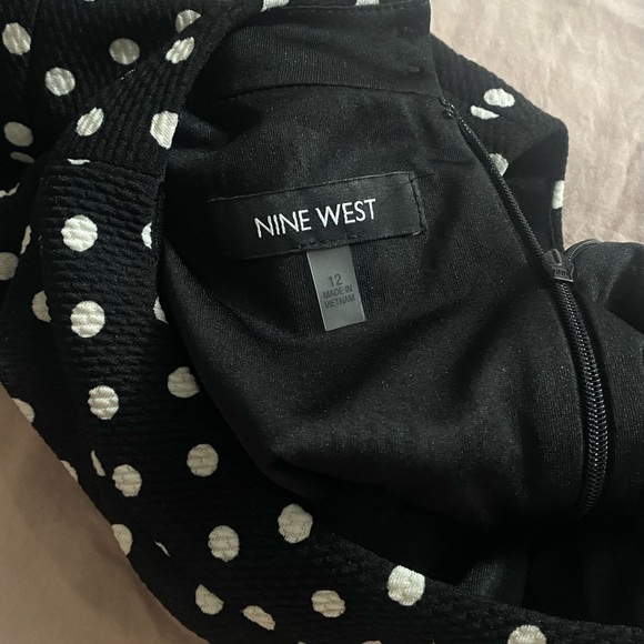 Elegant Black Polka Dot Dress - Picture 3 of 7